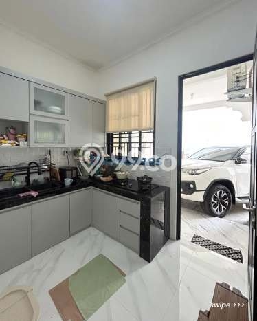 Rumah Luxury Modern Tanpa Renovasi di Bendungan Hilir Jakarta Pusat Rumah Luxury Modern Tanpa Renovasi di Bendungan Hilir Jakarta Pusat