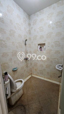Rumah Strategis Minimalis Lb 180m2 di Krembangan, Surabaya Rumah Strategis Minimalis Lb 180m2 di Krembangan, Surabaya
