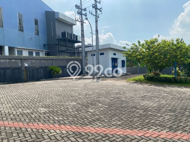 Rumah Mewah Dijual LT 180m2 di Menganti, Gresik Rumah Mewah Dijual LT 180m2 di Menganti, Gresik