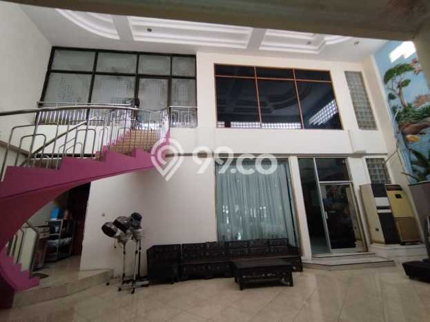 Lokasi Strategis! Dijual Komersial Bisnis di Genteng, Surabaya Kondisi Bagus Lokasi Strategis! Dijual Komersial Bisnis di Genteng, Surabaya Kondisi Bagus