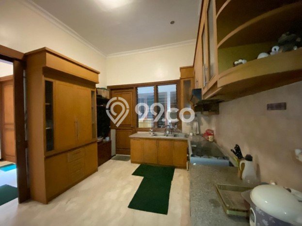 Rumah Elit LB 540m2 Siap Huni Desain Elegan di Surabaya Kota, Surabaya Rumah Elit LB 540m2 Siap Huni Desain Elegan di Surabaya Kota, Surabaya