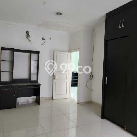 Rumah LT 180m² / LB 300m² di Kawasan Pantai Indah Kapuk, Jakarta Utara Rumah LT 180m² / LB 300m² di Kawasan Pantai Indah Kapuk, Jakarta Utara