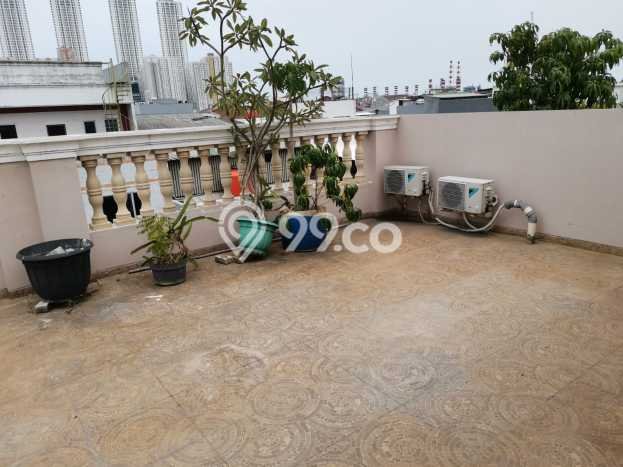 Rumah lokasi Muara Karang, Jakarta Utara, LT 120m² Bangunan 300m² Rumah lokasi Muara Karang, Jakarta Utara, LT 120m² Bangunan 300m²