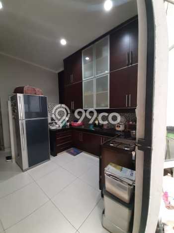 Investasi Menjanjikan 4 Kamar Tidur Lokasi Prestisius di Jantung Kota Puri Indah, Jakarta Barat Investasi Menjanjikan 4 Kamar Tidur Lokasi Prestisius di Jantung Kota Puri Indah, Jakarta Barat