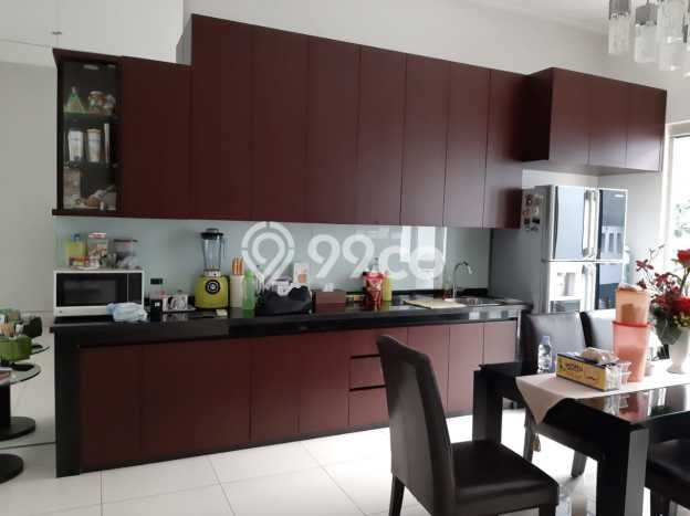 Investasi Menjanjikan 4 Kamar Tidur Lokasi Prestisius di Jantung Kota Puri Indah, Jakarta Barat Investasi Menjanjikan 4 Kamar Tidur Lokasi Prestisius di Jantung Kota Puri Indah, Jakarta Barat