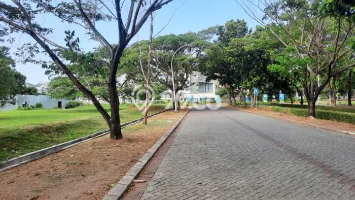Lahan Dijual Lokasi Strategis di Jakarta Utara dengan Luas 924m2 Lahan Dijual Lokasi Strategis di Jakarta Utara dengan Luas 924m2