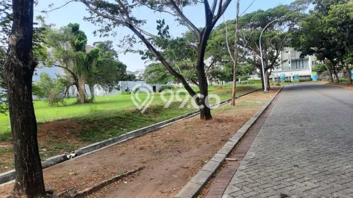 Lahan Dijual Lokasi Strategis di Jakarta Utara dengan Luas 924m2 Lahan Dijual Lokasi Strategis di Jakarta Utara dengan Luas 924m2