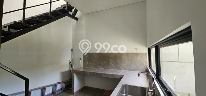 Jual Rumah Luas Megah Dengan View Cantik di Gading Serpong, Tangerang Jual Rumah Luas Megah Dengan View Cantik di Gading Serpong, Tangerang