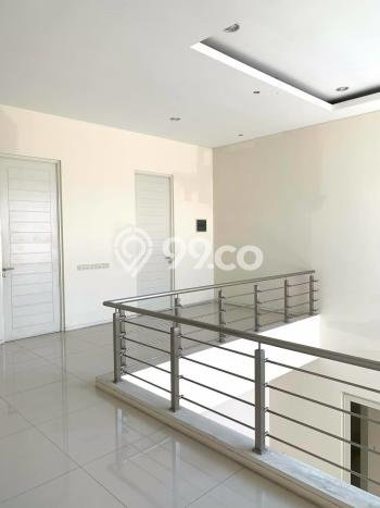 Disewakan! Rumah 4 Kamar Tidur &
4 Kamar Mandi di Citraland, Surabaya Disewakan! Rumah 4 Kamar Tidur &
4 Kamar Mandi di Citraland, Surabaya