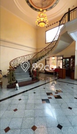 For Sale! Luxury House LT 375m2 Desain Elegan di Pakuwon City For Sale! Luxury House LT 375m2 Desain Elegan di Pakuwon City