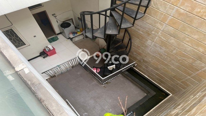 DIJUAL CEPAT! Rumah Modern di Petemon, Surabaya, LT 270m² Bangunan 165m² BISA KPR! DIJUAL CEPAT! Rumah Modern di Petemon, Surabaya, LT 270m² Bangunan 165m² BISA KPR!