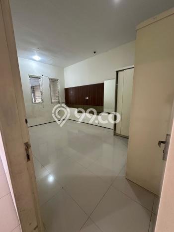 Rumah area Sutorejo, Surabaya, LT 200m2m² LB 304m2m² Rumah area Sutorejo, Surabaya, LT 200m2m² LB 304m2m²
