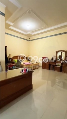 For Sale! Luxury House LT 375m2 Desain Elegan di Pakuwon City For Sale! Luxury House LT 375m2 Desain Elegan di Pakuwon City