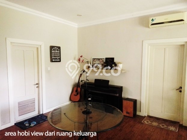 Dijual Rumah Luas Megah Dengan View Cantik di Manyar, Surabaya Dijual Rumah Luas Megah Dengan View Cantik di Manyar, Surabaya