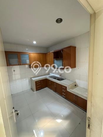 Rumah area Sutorejo, Surabaya, LT 200m2m² LB 304m2m² Rumah area Sutorejo, Surabaya, LT 200m2m² LB 304m2m²