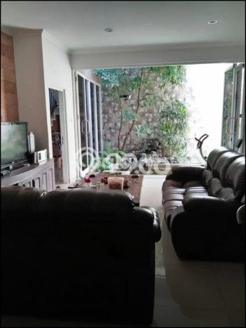 For Sale Rumah Mewah Exclusive di Gayungan, Surabaya For Sale Rumah Mewah Exclusive di Gayungan, Surabaya