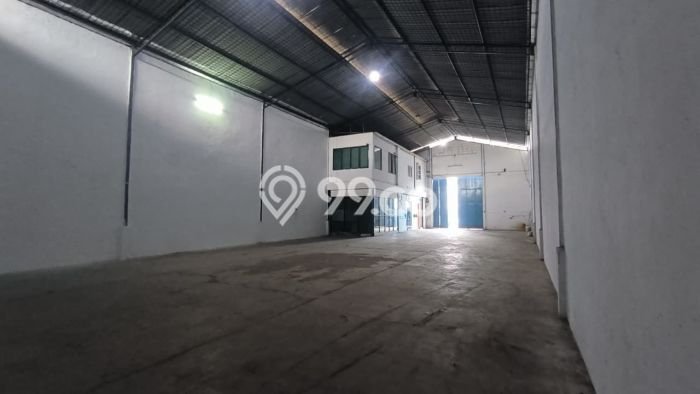 Disewakan Gudang di Kawasan Ramai Kapuk Kamal Luas 360m2 Disewakan Gudang di Kawasan Ramai Kapuk Kamal Luas 360m2