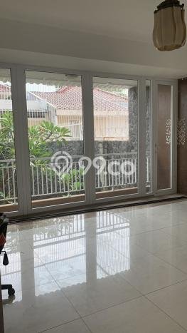Siap Huni Rumah Mewah 5 Kamar di Cengkareng Dekat ke Mana Pun Siap Huni Rumah Mewah 5 Kamar di Cengkareng Dekat ke Mana Pun