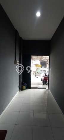 Unit Kost Dijual di Graha Raya dengan 42 Kamar Kawasan Strategis Unit Kost Dijual di Graha Raya dengan 42 Kamar Kawasan Strategis