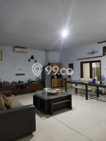 Rumah Mewah LB 500m2 Siap Huni Desain Elegan di Tomang, Jakarta Barat Rumah Mewah LB 500m2 Siap Huni Desain Elegan di Tomang, Jakarta Barat