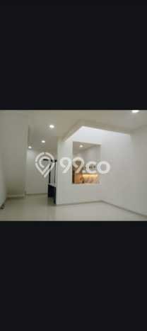 Rumah Mewah LB 160m2 Siap Pakai Desain Elegan di Metland Puri, Jakarta Barat Rumah Mewah LB 160m2 Siap Pakai Desain Elegan di Metland Puri, Jakarta Barat