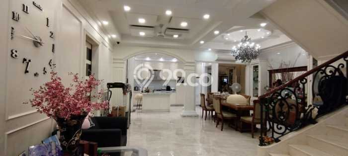 Dijual Rumah Luas Megah Dengan View Eksklusif di Cideng, Jakarta Pusat Dijual Rumah Luas Megah Dengan View Eksklusif di Cideng, Jakarta Pusat