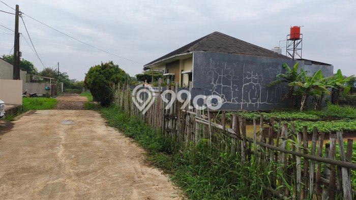 Tanah Dijual Lokasi Strategis di Bandung dengan Luas 352m2 Tanah Dijual Lokasi Strategis di Bandung dengan Luas 352m2