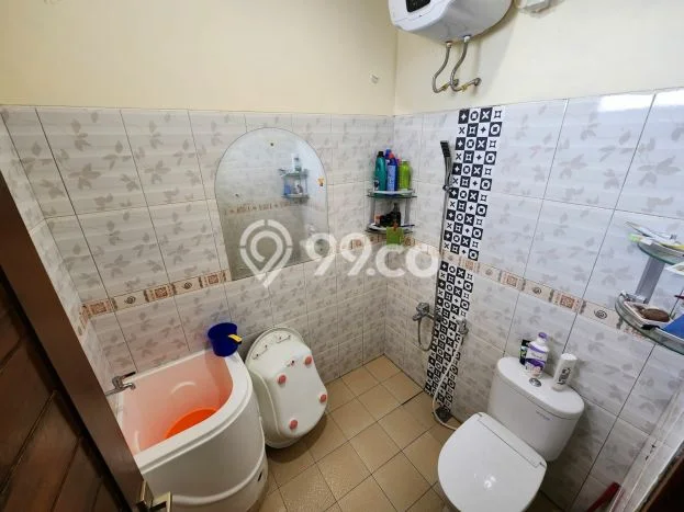 For Sale Rumah 6 Kamar Lokasi Strategis Bagus dan Strategis di Sumedang Selatan For Sale Rumah 6 Kamar Lokasi Strategis Bagus dan Strategis di Sumedang Selatan