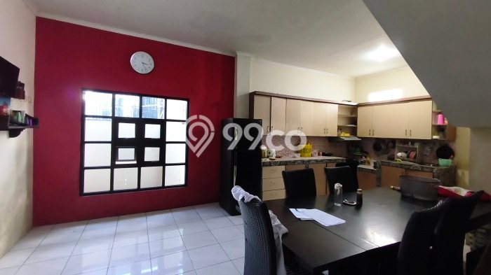 Dijual Kost di Kawasan Jatinangor, Sumedang, Spesifikasi 22 KT, 22 KM, 310m2 Dijual Kost di Kawasan Jatinangor, Sumedang, Spesifikasi 22 KT, 22 KM, 310m2