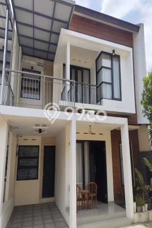 Hunian Cantik Modern Lb 86m2 di Arcamanik, Bandung Hunian Cantik Modern Lb 86m2 di Arcamanik, Bandung
