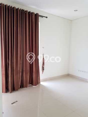For Sale! Luxury House LT 242m2 Desain Modern di Sentul City For Sale! Luxury House LT 242m2 Desain Modern di Sentul City