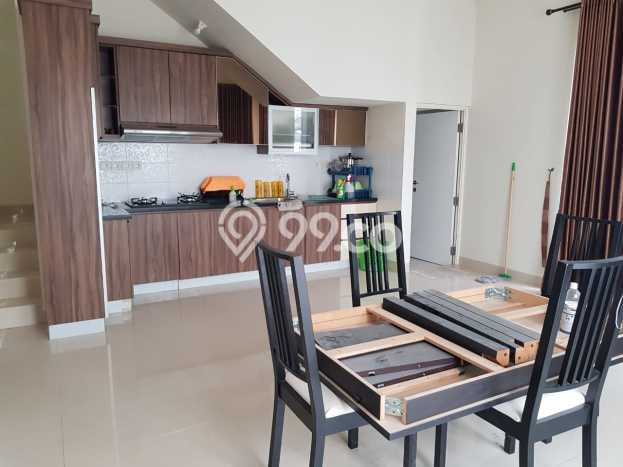 For Sale! Luxury House LT 242m2 Desain Modern di Sentul City For Sale! Luxury House LT 242m2 Desain Modern di Sentul City