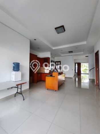Ready to Use! Luxury House LT 497m2 Desain Modern di Cipete Ready to Use! Luxury House LT 497m2 Desain Modern di Cipete