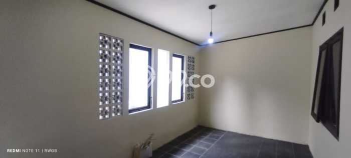 Lokasi strategis! Rumah siap pakai disewakan di BSD LB 100m2 Lokasi strategis! Rumah siap pakai disewakan di BSD LB 100m2