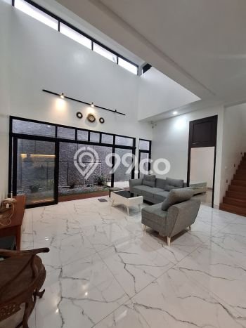 Rumah Luxury Modern Tanpa Renovasi di Kayu Putih Jakarta Timur Rumah Luxury Modern Tanpa Renovasi di Kayu Putih Jakarta Timur