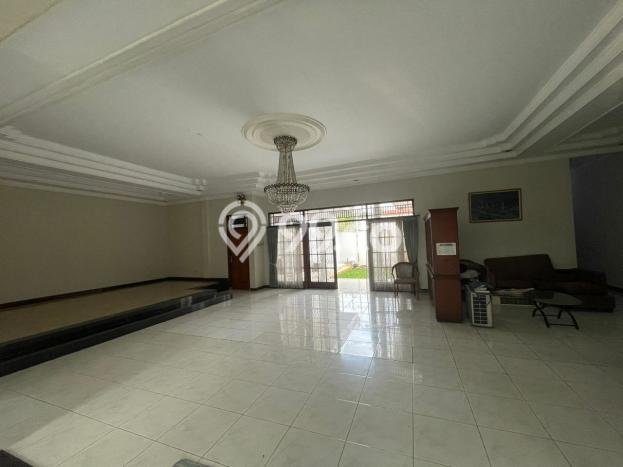 Rumah Elit LB 350m2 Siap Huni Desain Elegan di Rawamangun, Jakarta Timur Rumah Elit LB 350m2 Siap Huni Desain Elegan di Rawamangun, Jakarta Timur