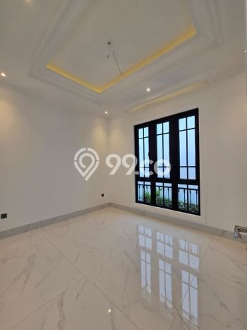 Siap Huni Rumah Mewah 5 Kamar di Cempaka Putih Dekat ke Mana Pun Siap Huni Rumah Mewah 5 Kamar di Cempaka Putih Dekat ke Mana Pun