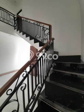 Rumah Modern 4 KT di Jatiwaringin Bekasi Unfurnished Rumah Modern 4 KT di Jatiwaringin Bekasi Unfurnished