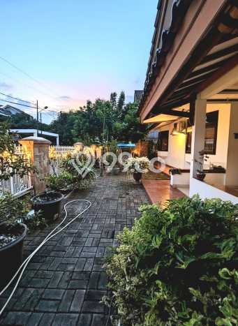 Hot Offer Hunian Mewah Ideal dan Luas di Duren Sawit, Jakarta Timur Hot Offer Hunian Mewah Ideal dan Luas di Duren Sawit, Jakarta Timur