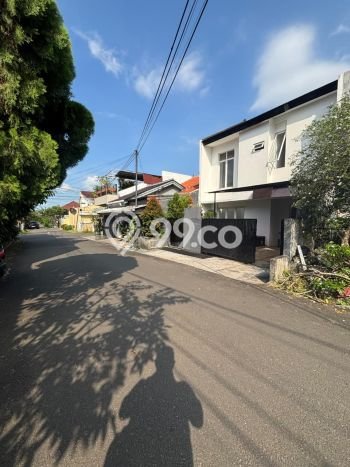 Jual Rumah Minimalis Bagus Punya 4 KT di Duren Sawit Jakarta Timur SHM Jual Rumah Minimalis Bagus Punya 4 KT di Duren Sawit Jakarta Timur SHM