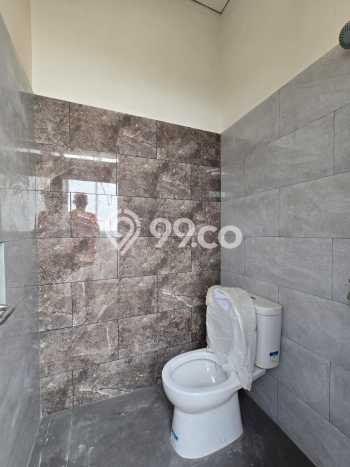 Rumah Luxury Modern Tanpa Renovasi di Rawamangun Jakarta Timur Rumah Luxury Modern Tanpa Renovasi di Rawamangun Jakarta Timur