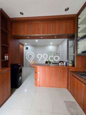 Rumah Mewah LB 300m2 Siap Huni Desain Elegan di Cipinang, Jakarta Timur Rumah Mewah LB 300m2 Siap Huni Desain Elegan di Cipinang, Jakarta Timur