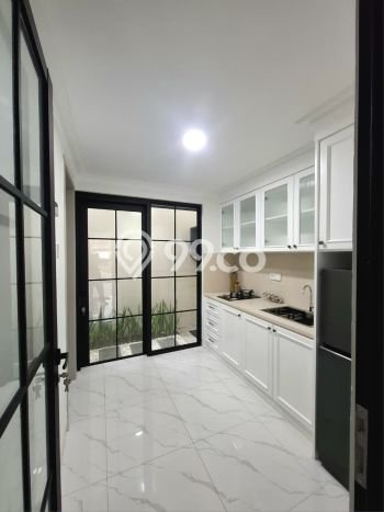 For Sale! Luxury House LT 60m2 Desain Elegan di Mampang For Sale! Luxury House LT 60m2 Desain Elegan di Mampang