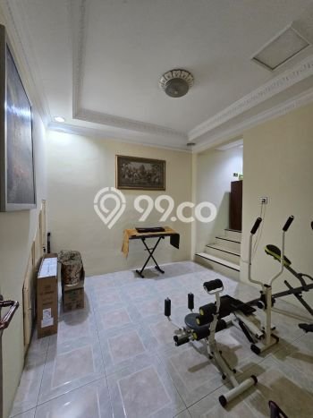 Rumah Luxury Modern Tanpa Renovasi di Pulomas Jakarta Timur Rumah Luxury Modern Tanpa Renovasi di Pulomas Jakarta Timur