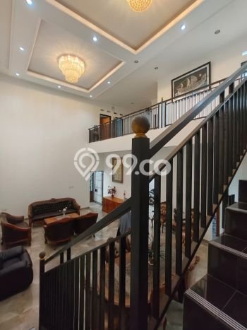 Rumah Luxury Modern Tanpa Renovasi di Bambu Apus Jakarta Timur Rumah Luxury Modern Tanpa Renovasi di Bambu Apus Jakarta Timur