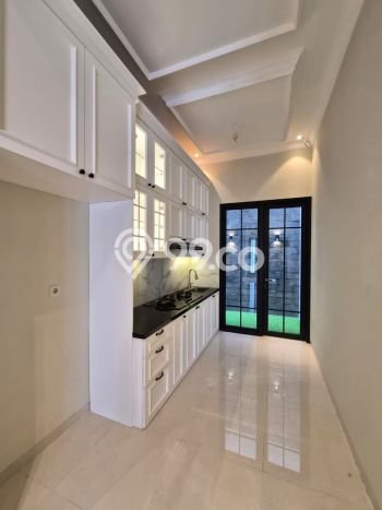 Siap Huni Rumah Mewah 5 Kamar di Cempaka Putih Dekat ke Mana Pun Siap Huni Rumah Mewah 5 Kamar di Cempaka Putih Dekat ke Mana Pun