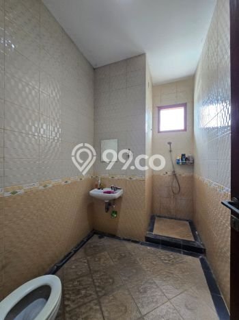 Jual Rumah Luas Megah Dengan View Cantik di Pondok Bambu, Jakarta Timur Jual Rumah Luas Megah Dengan View Cantik di Pondok Bambu, Jakarta Timur