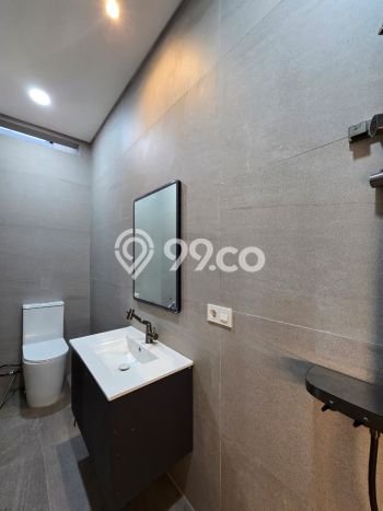 Siap Huni Hunian Elit 5 Kamar di Cempaka Putih Dekat ke Mana Saja Siap Huni Hunian Elit 5 Kamar di Cempaka Putih Dekat ke Mana Saja