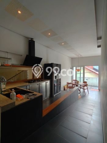 Rumah Luxury Best Area di Jakarta Timur, DKI Jakarta Rumah Luxury Best Area di Jakarta Timur, DKI Jakarta