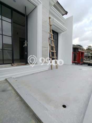 Rumah Modern Cantik 4 Kamar Bisa Langsung Pindah di Ciracas Rumah Modern Cantik 4 Kamar Bisa Langsung Pindah di Ciracas